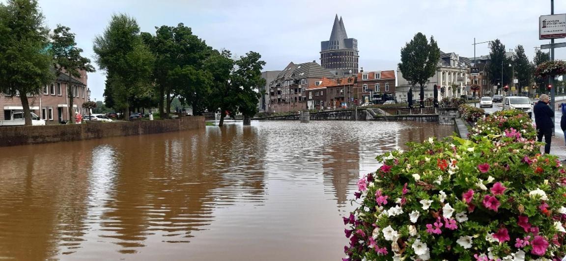 Roermond Uniek Stadspand, Compleet Woonhuis المظهر الخارجي الصورة