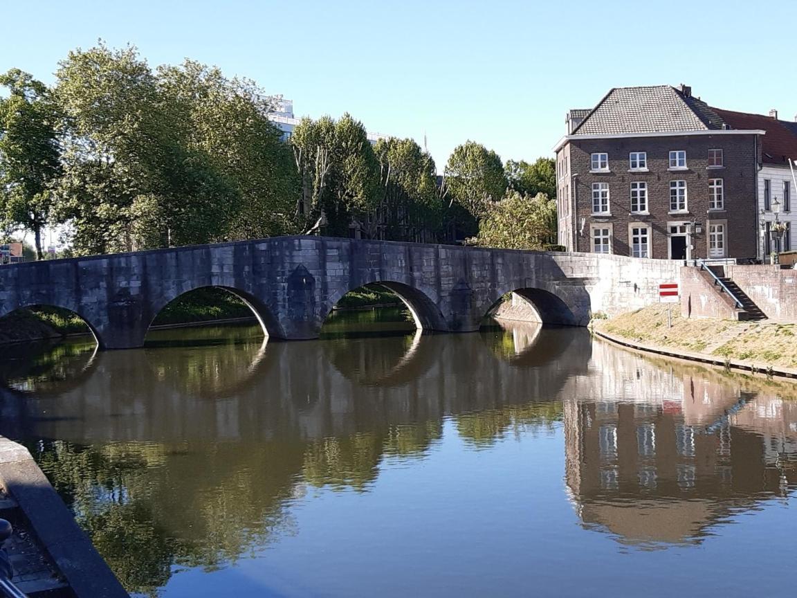 Roermond Uniek Stadspand, Compleet Woonhuis المظهر الخارجي الصورة